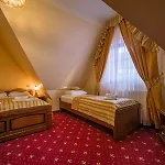 Pensjonat Zbojecki Dwor Wellness & Spa - Blisko Basenow Termalnych Guest house 3*