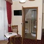 Guest house Pensjonat Zbojecki Dwor Wellness & Spa - Blisko Basenow Termalnych 3*