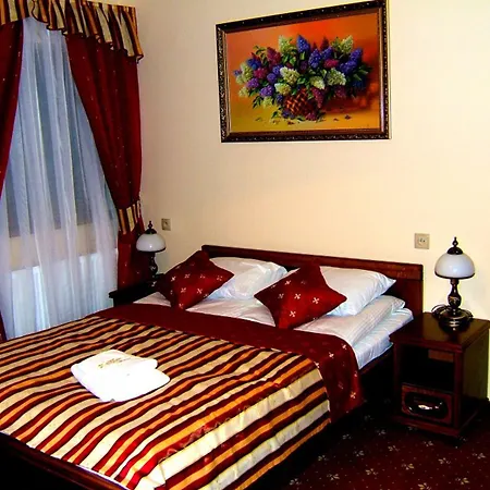 Pensjonat Zbojecki Dwor Wellness & Spa, Strefa Do Grillowania, Plac Zabaw Dla Dzieci, Blisko Basenow Termalnych I Bezplatne Jacuzzi Ogrodowe W Sezonie 2026! Pensionat 3*