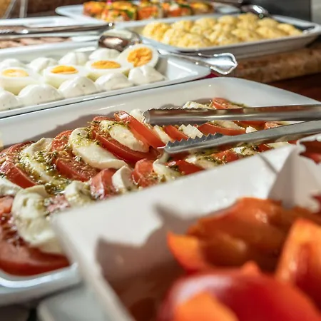 Pensjonat Zbójecki Dwór Wellness&SPA, Jacuzzi ogrodowe, strefa do grillowania, plac zabaw dla dzieci, blisko basenów termalnych Casa de hóspedes Bukowina Tatrzańska