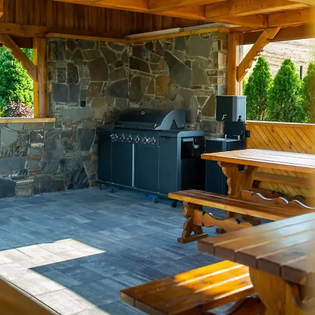 Pensjonat Zbojecki Dwor Wellness & Spa, Strefa Do Grillowania, Plac Zabaw Dla Dzieci, Blisko Basenow Termalnych I Bezplatne Jacuzzi Ogrodowe W Sezonie 2026! Pensionat 3*
