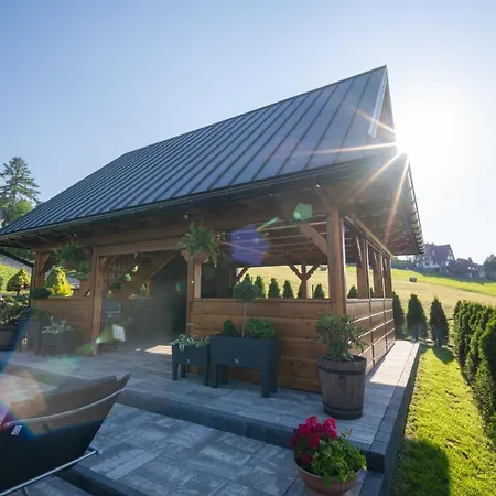 Pensjonat Zbójecki Dwór Wellness&SPA, Jacuzzi ogrodowe, strefa do grillowania, plac zabaw dla dzieci, blisko basenów termalnych Casa de hóspedes 3*