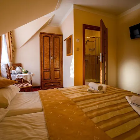 Pensjonat Zbojecki Dwor - Blisko Basenow Termalnych I Szlakow Gorskich Guest house 3*