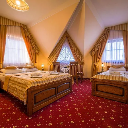 Pensjonat Zbójecki Dwór Wellness&SPA, Jacuzzi ogrodowe, strefa do grillowania, plac zabaw dla dzieci, blisko basenów termalnych Casa de hóspedes Bukowina Tatrzańska